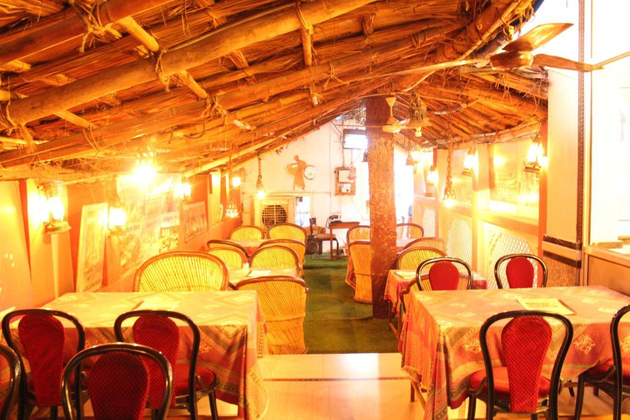 ג'איפור Hotel The Chit Chat Palace מראה חיצוני תמונה