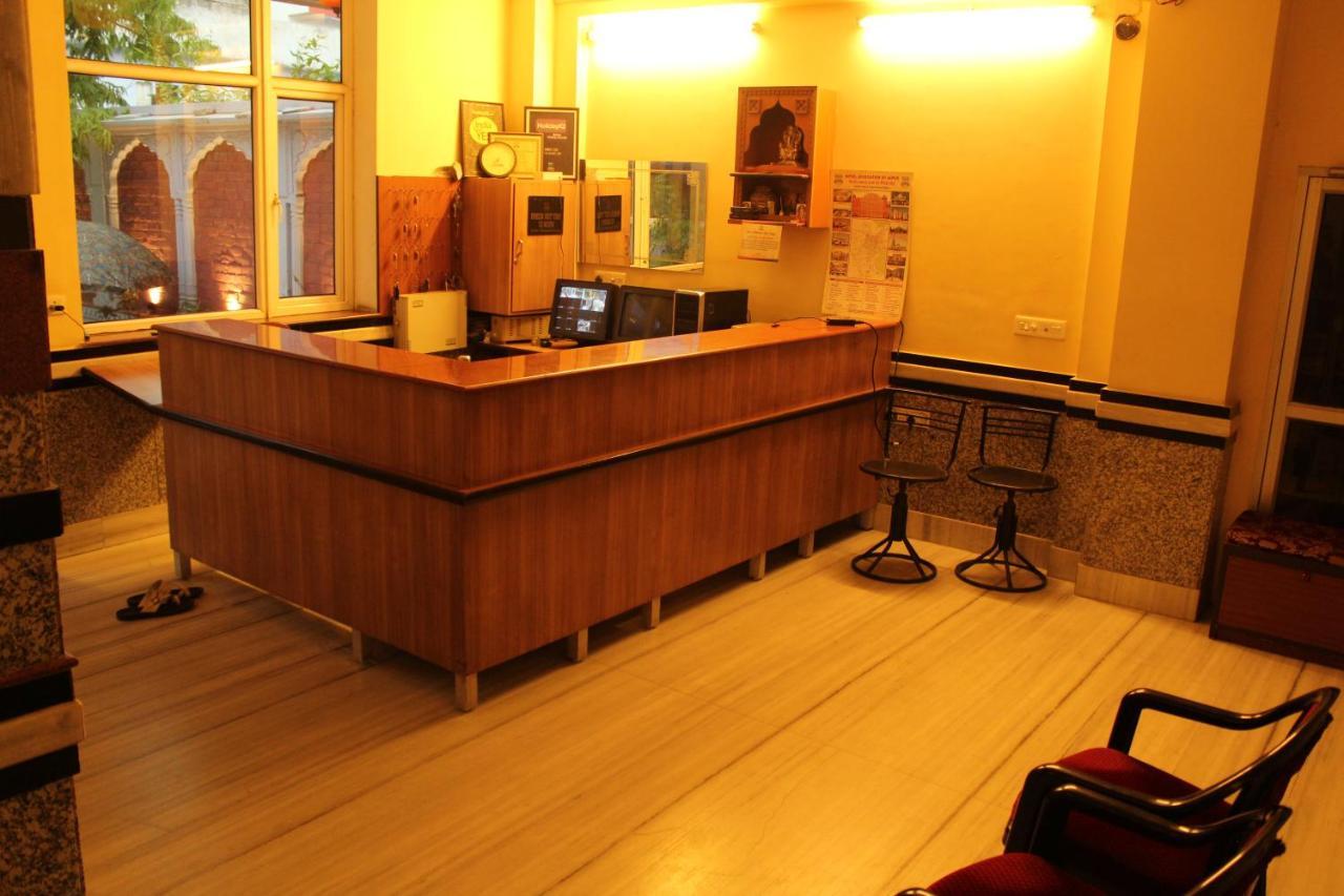 ג'איפור Hotel The Chit Chat Palace מראה חיצוני תמונה